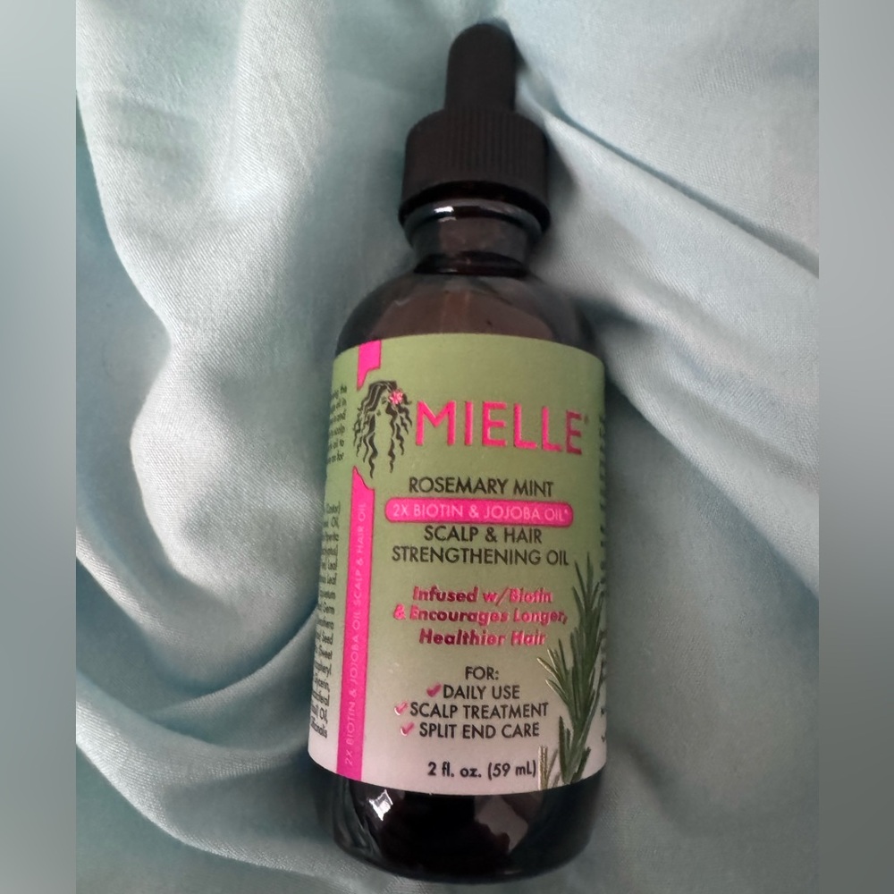 Rosemary Mint Scalp & Hair Strengthening Oil